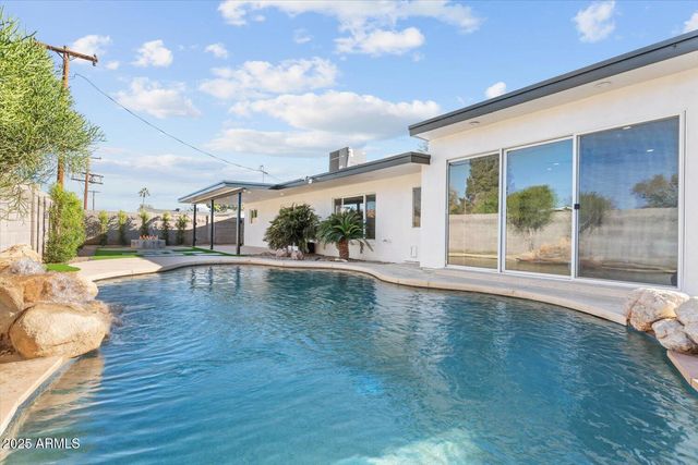 8408 E RANCHO VISTA Drive, Scottsdale, AZ 85251