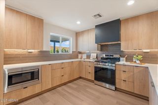 8408 E RANCHO VISTA Drive, Scottsdale, AZ 85251