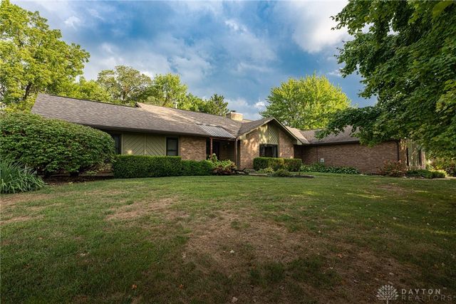 150 Tanglewood Drive, Springboro, OH 45066