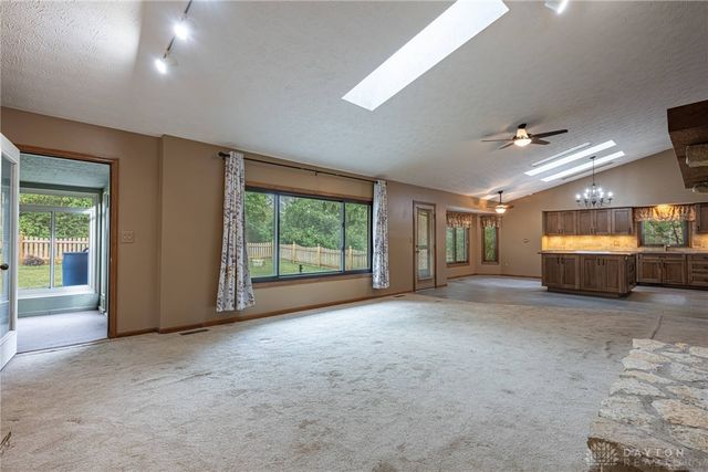 150 Tanglewood Drive, Springboro, OH 45066