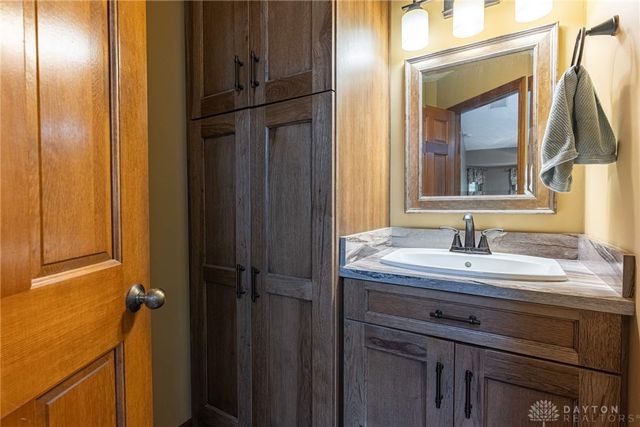 150 Tanglewood Drive, Springboro, OH 45066