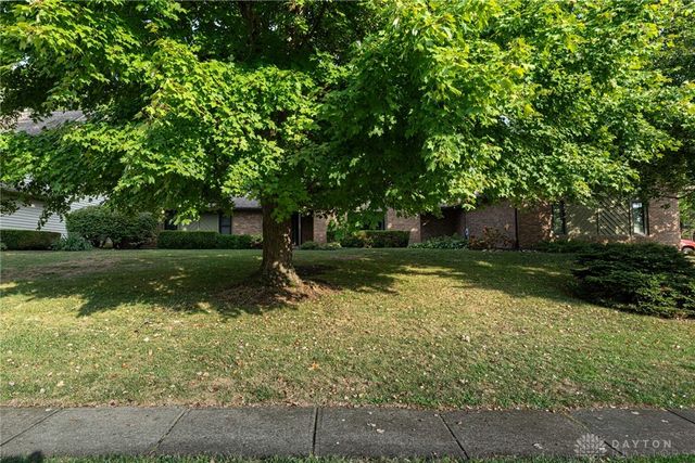 150 Tanglewood Drive, Springboro, OH 45066