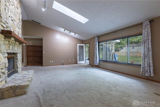 150 Tanglewood Drive, Springboro, OH 45066