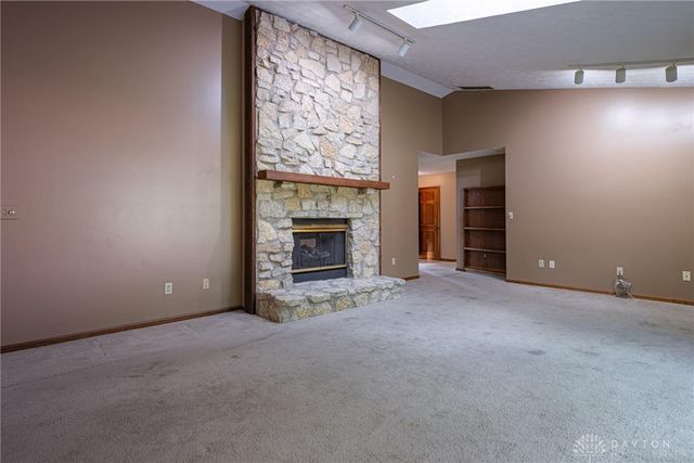 150 Tanglewood Drive, Springboro, OH 45066