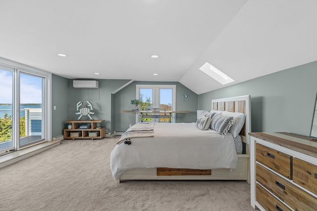 1350 Anthony Rd, Portsmouth, RI 02871