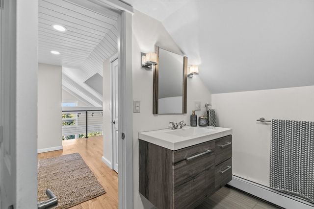 1350 Anthony Rd, Portsmouth, RI 02871