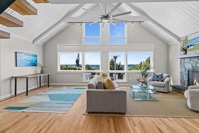 1350 Anthony Rd, Portsmouth, RI 02871