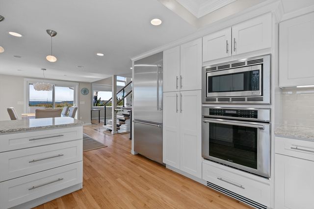 1350 Anthony Rd, Portsmouth, RI 02871