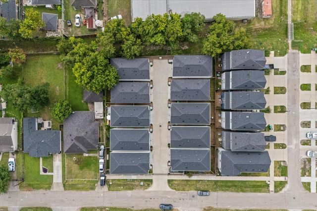 412 Neyland Street G, Houston, TX 77022