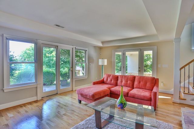 59504 Cary, Chapel Hill, NC 27517