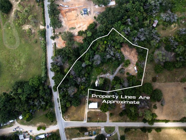 901 Fox Lane, Azle, TX 76020