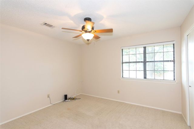 1904 Creekview DR, Round Rock, TX 78681
