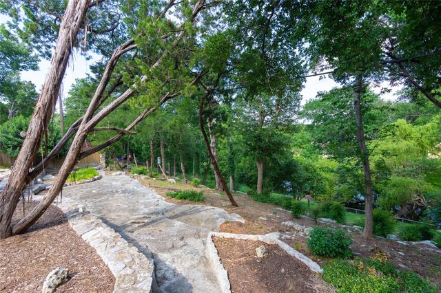 1904 Creekview DR, Round Rock, TX 78681