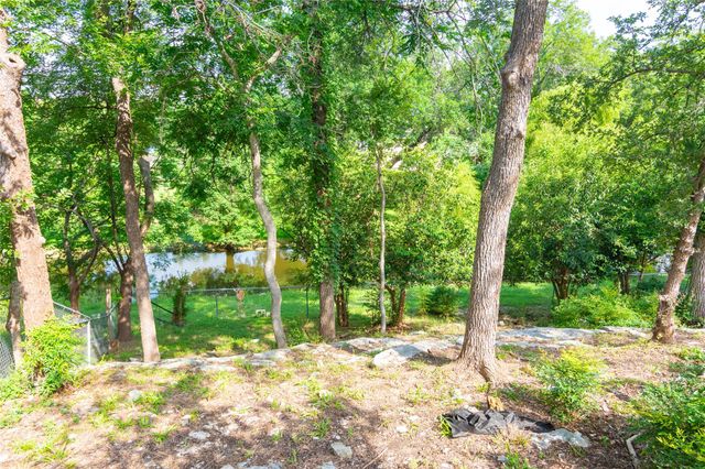 1904 Creekview DR, Round Rock, TX 78681