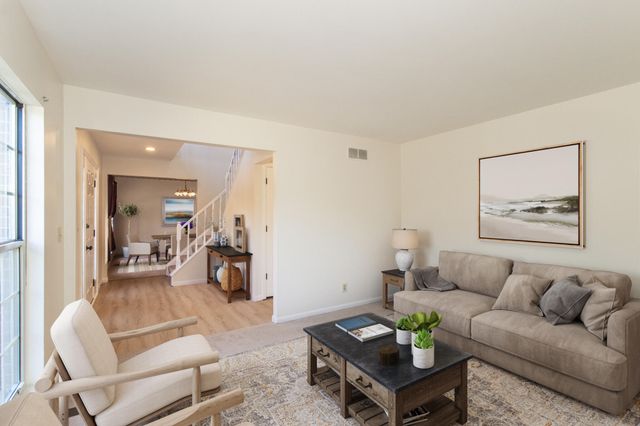 10445 Jasons Bluff, Florence, KY 41042