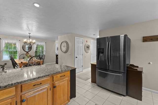 10 Fairfield Drive, Dudley, MA 01571