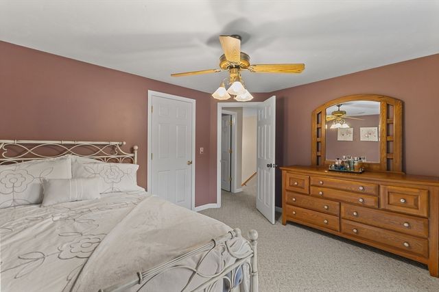 10 Fairfield Drive, Dudley, MA 01571
