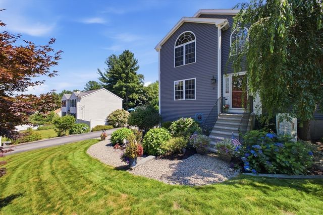 10 Fairfield Drive, Dudley, MA 01571