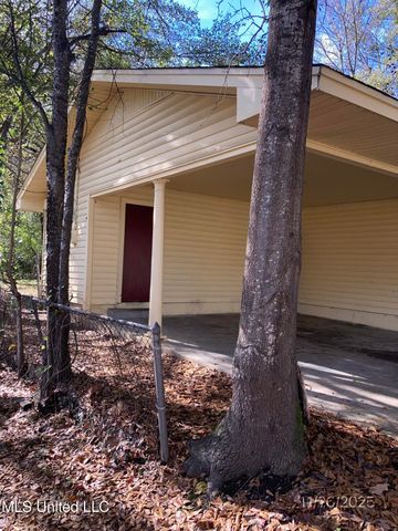 983 Branch Street, Jackson, MS 39212