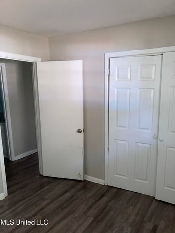 983 Branch Street, Jackson, MS 39212