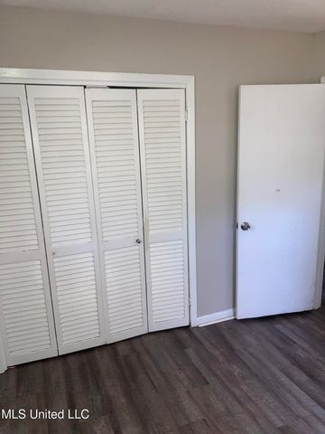 983 Branch Street, Jackson, MS 39212