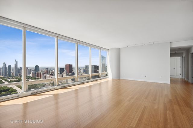 340 E RANDOLPH Street 5103, Chicago, IL 60601