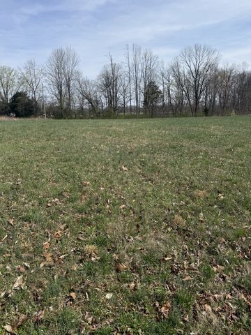 121 Magnolia Dr, Red Boiling Springs, TN 37150