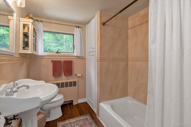 5 Gaines Place, Huntington, NY 11743