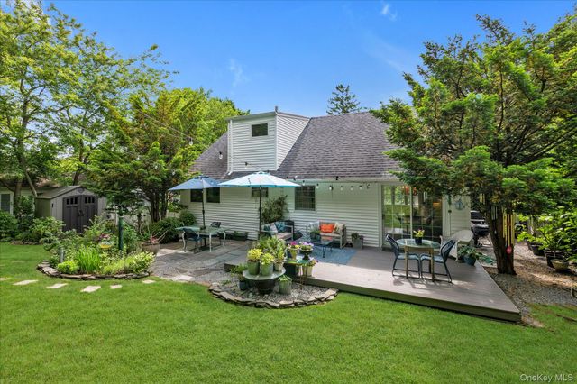 5 Gaines Place, Huntington, NY 11743