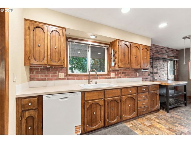 605 Nw 98TH St, Vancouver, WA 98665