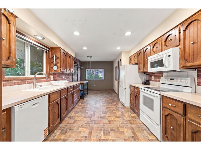 605 Nw 98TH St, Vancouver, WA 98665