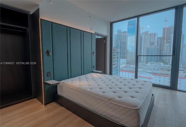 20 NE 11th st 2308, Miami, FL 33132