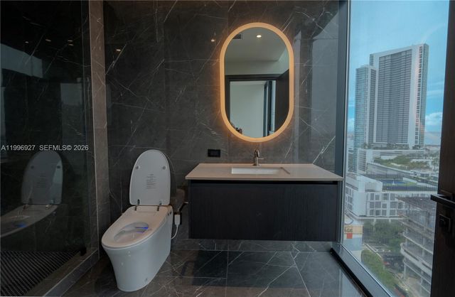 20 NE 11th st 2308, Miami, FL 33132