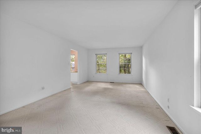 29 HARWOOD DR, Voorhees, NJ 08043