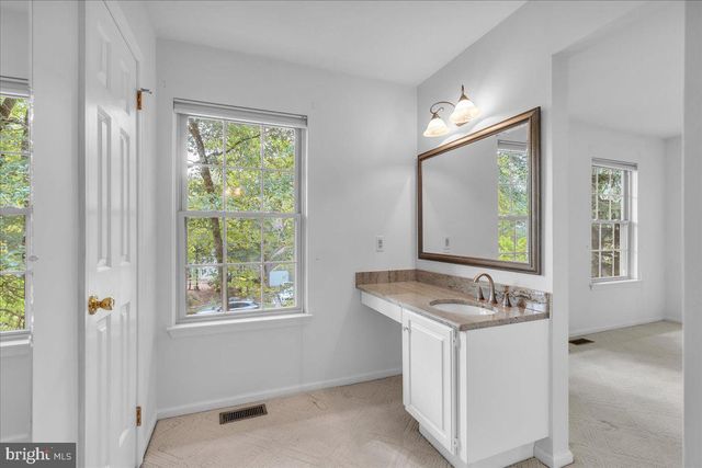 29 HARWOOD DR, Voorhees, NJ 08043
