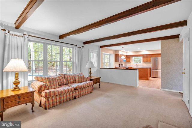 29 HARWOOD DR, Voorhees, NJ 08043
