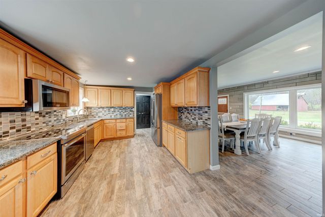 2698 N Benchmark Drive, Princeton, IN 47670