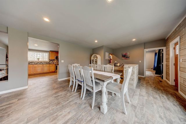 2698 N Benchmark Drive, Princeton, IN 47670