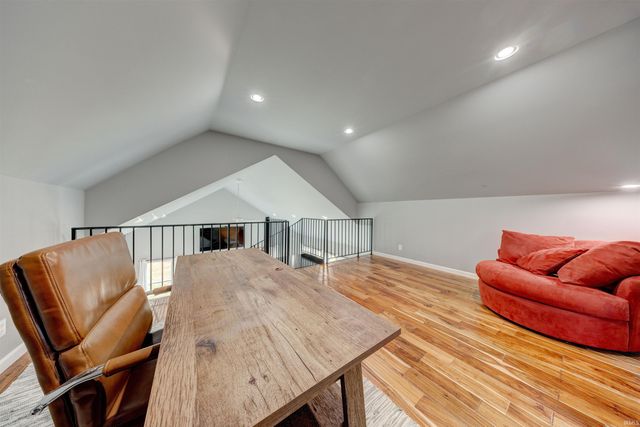 2698 N Benchmark Drive, Princeton, IN 47670