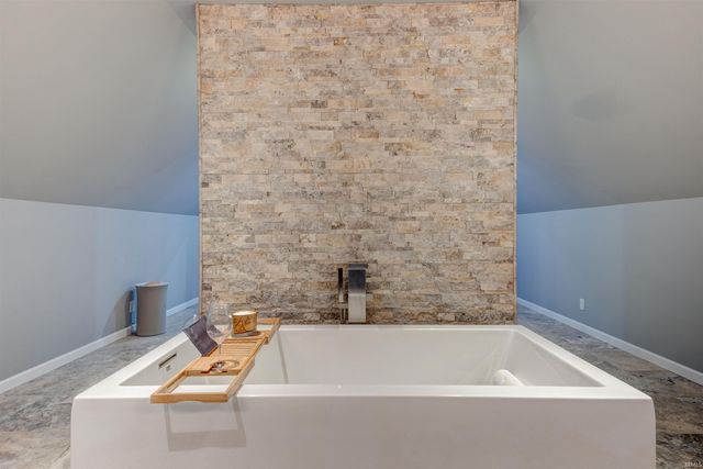 2698 N Benchmark Drive, Princeton, IN 47670