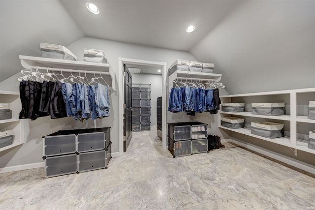 2698 N Benchmark Drive, Princeton, IN 47670