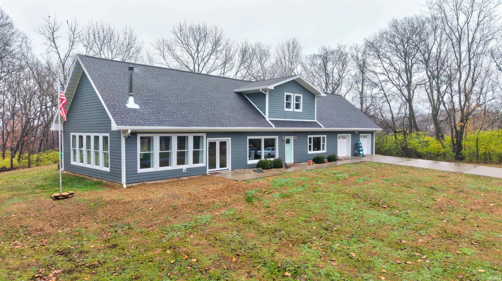 2698 N Benchmark Drive, Princeton, IN 47670