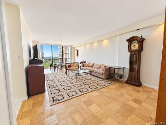 26910 Grand Central Parkway 15B, Floral Park, NY 11005