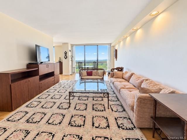 26910 Grand Central Parkway 15B, Floral Park, NY 11005