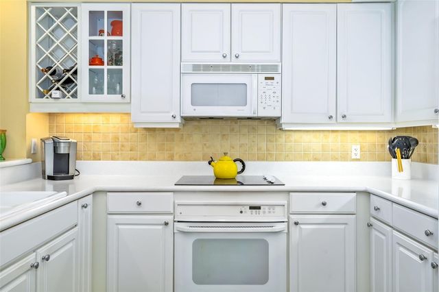 1280 DOLPHIN BAY WAY 504, Sarasota, FL 34242