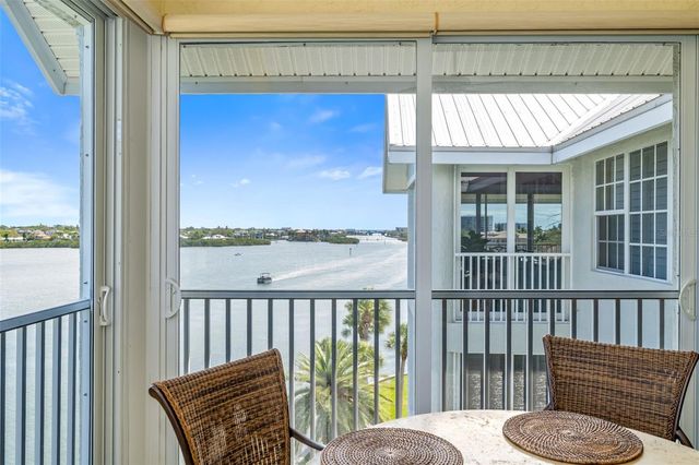 1280 DOLPHIN BAY WAY 504, Sarasota, FL 34242