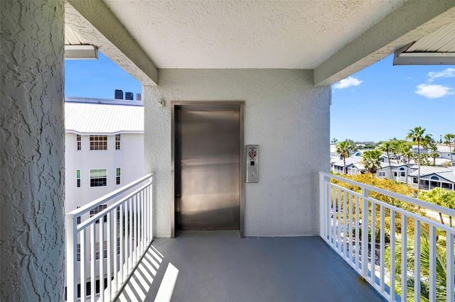 1280 DOLPHIN BAY WAY 504, Sarasota, FL 34242