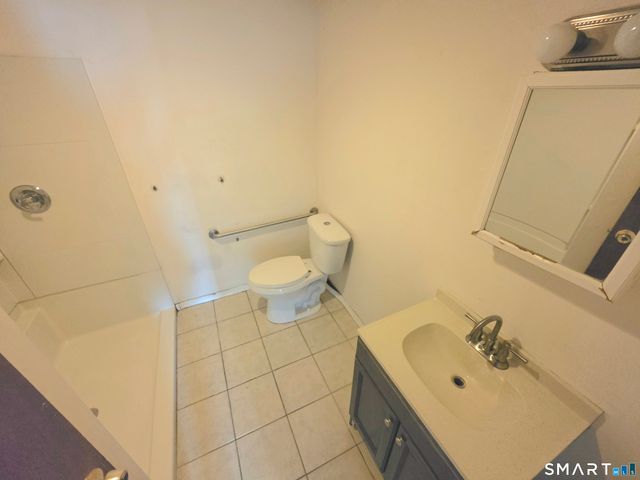 155 Bull Hill Lane 303, West Haven, CT 06516