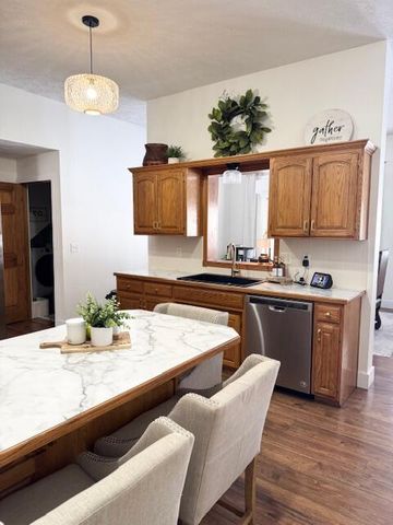 1118 East Ritter Street, Republic, MO 65738
