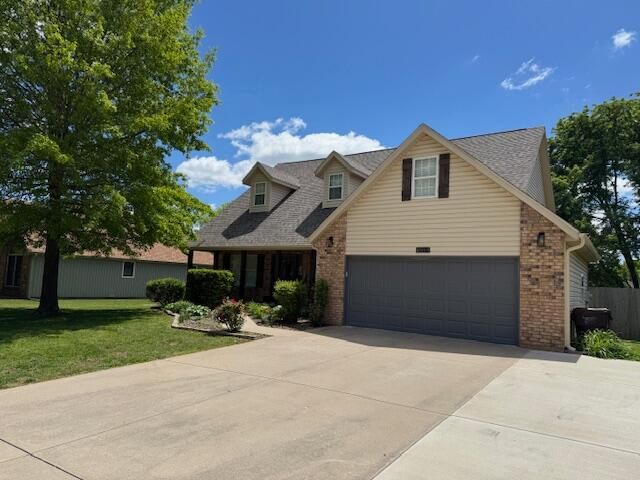 1118 East Ritter Street, Republic, MO 65738